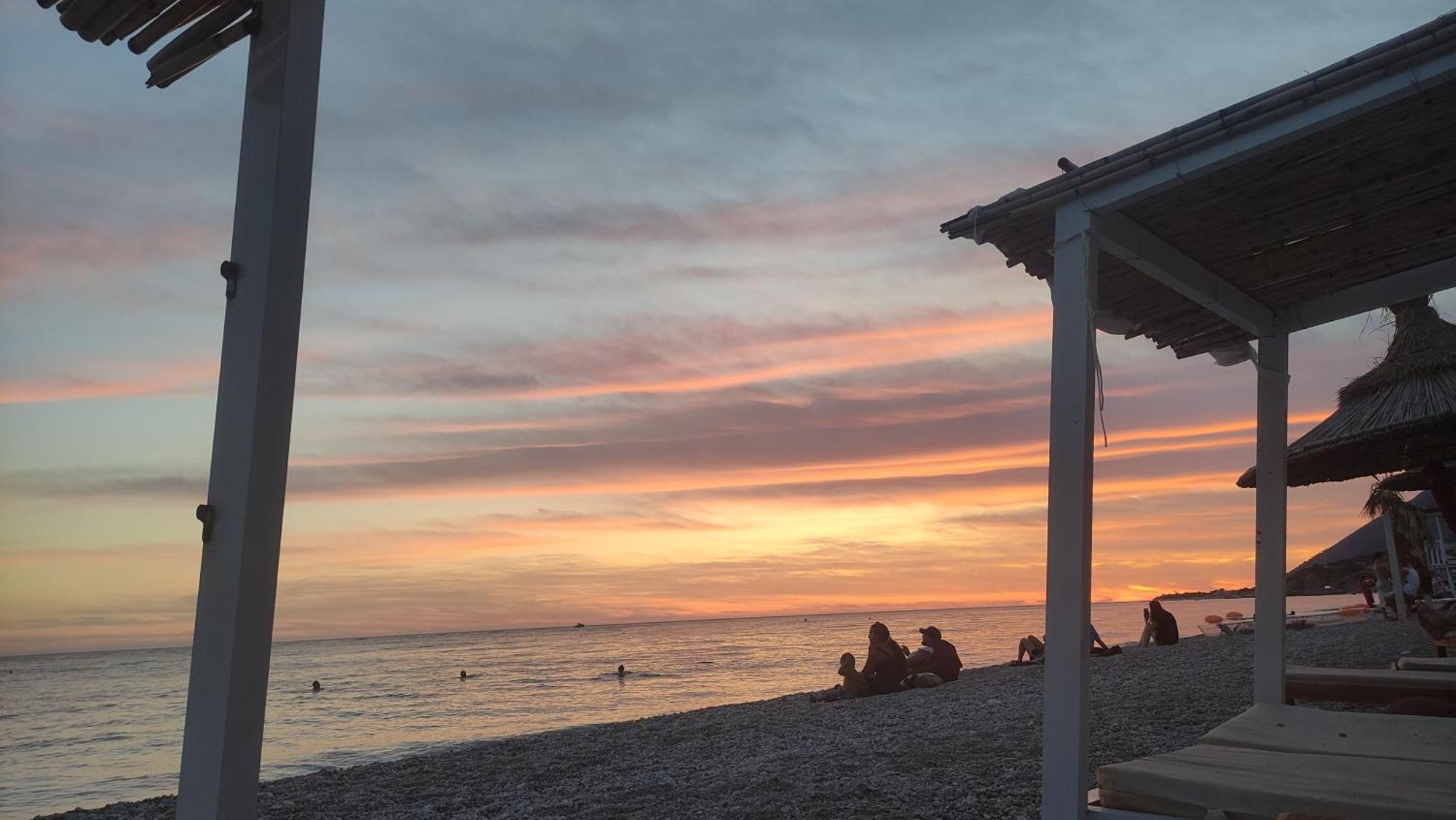 Glamping Rooms At The Sea Turtle Dhërmi Esterno foto
