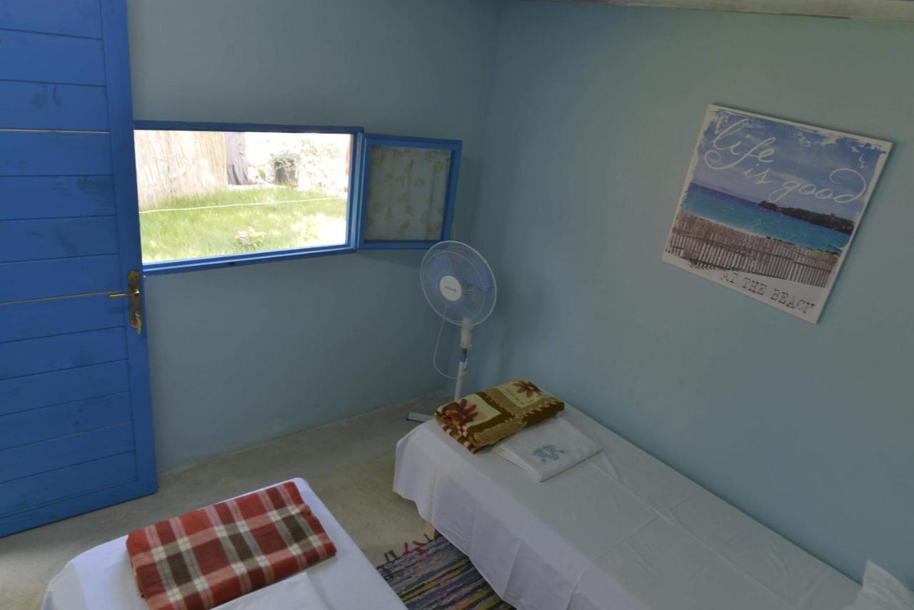 Glamping Rooms At The Sea Turtle Dhërmi Esterno foto