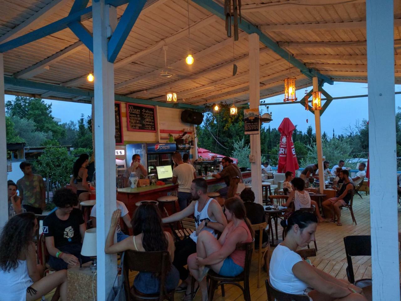 Glamping Rooms At The Sea Turtle Dhërmi Esterno foto